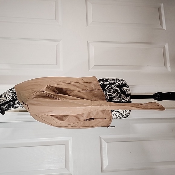 2b Bebe Zahara Tan Zip Jacket M - Picture 3 of 9